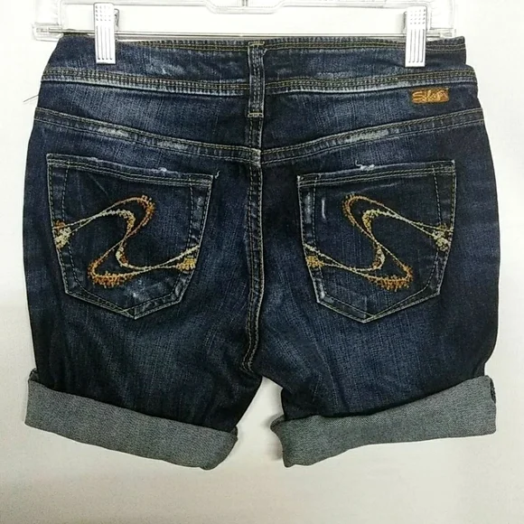 Silver JEANS Distressed Julia 27 Cutoff Sh… - Picture 2 of 10